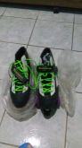 Patins com 4 rodas tamanho 39
